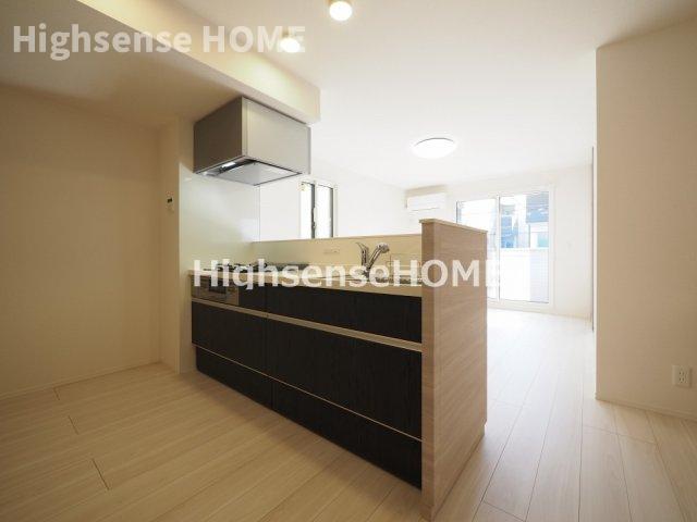 キッチン　コンパクトなキッチンで掃除もラクラク