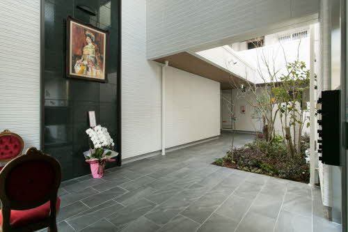 建物外観　積水ハウスの賃貸住宅「シャーメゾン」