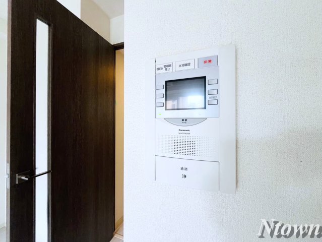 セキュリティ　モニター付きインターホンです。