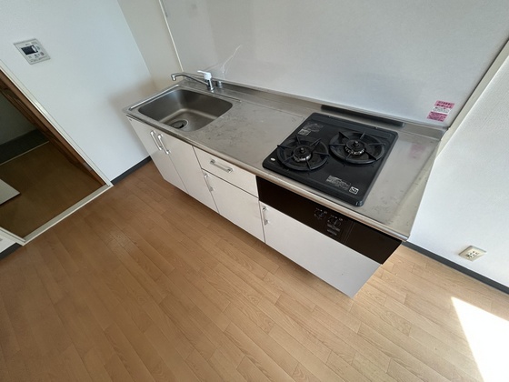 キッチン　※別部屋の写真です