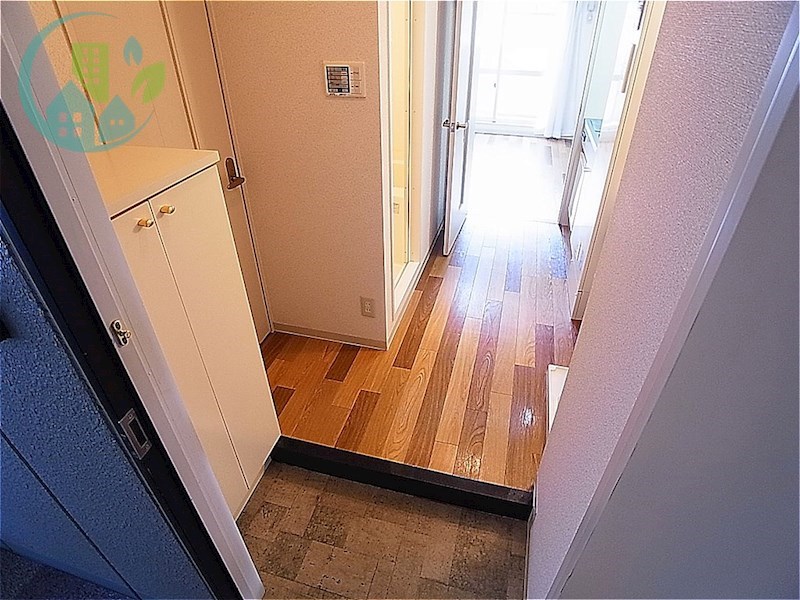 玄関　SANKO セレブコート