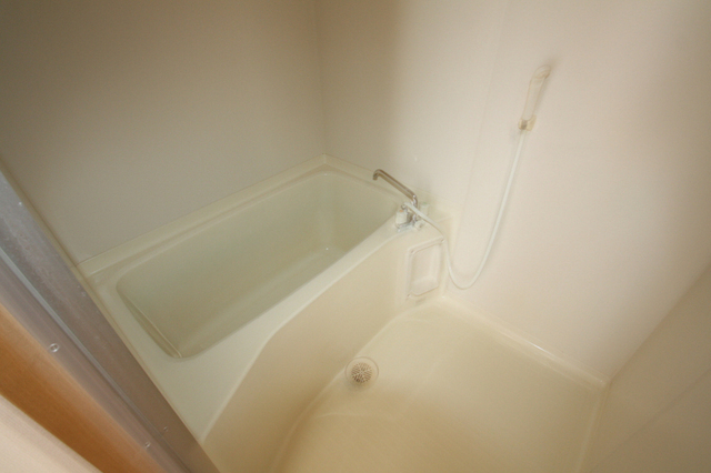 バス・シャワールーム　※別部屋の参考写真です。現況優先です。