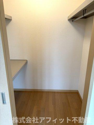収納　ウォークインクローゼット