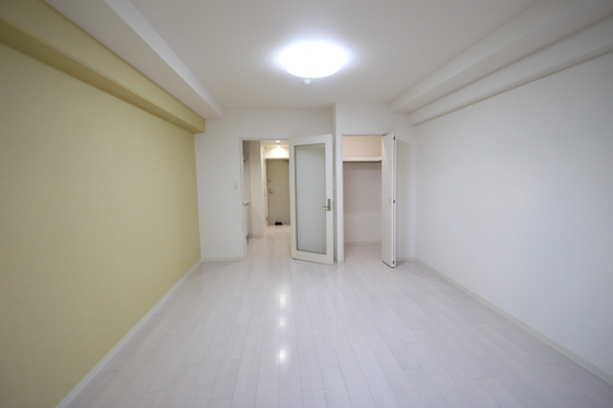 居室・リビング　※他号室の写真です