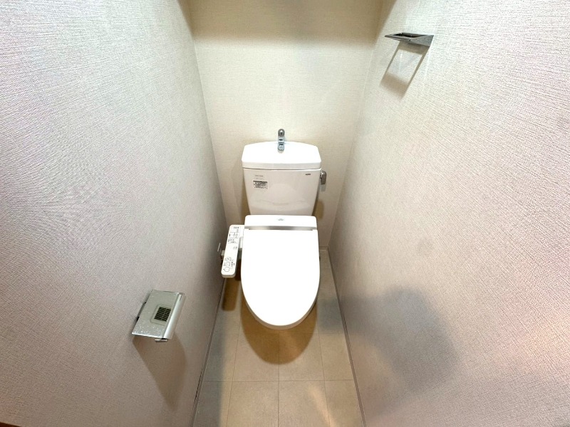 阪急京都線 十三駅 徒歩10分 12階建 築10年のトイレ写真