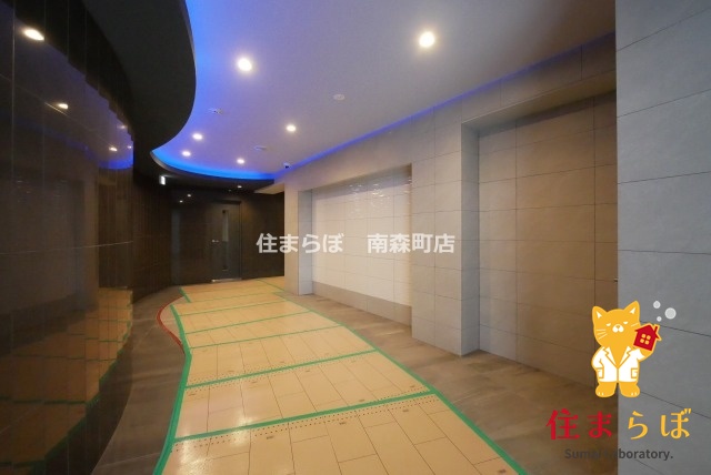 エントランス　共用部の印象も大切に