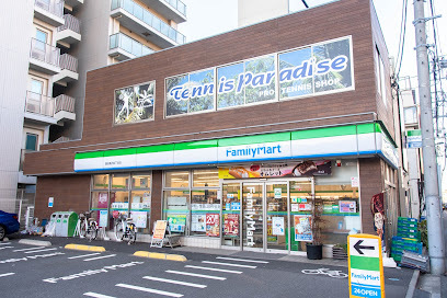 コンビニ　ファミリーマート墨田亀沢四丁目店（コンビニ）まで221m