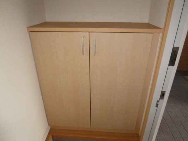 玄関　シューズボックス