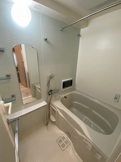 バス・シャワールーム　バスルーム