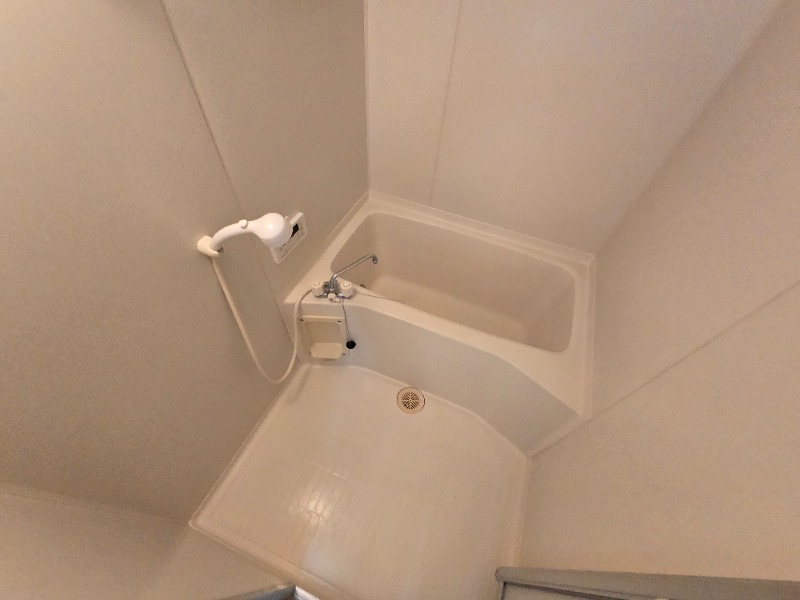 バス・シャワールーム　バス！