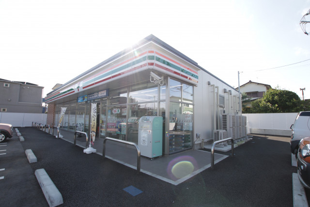 コンビニ　セブン－イレブン　千葉誉田駅前店（コンビニ）まで900m