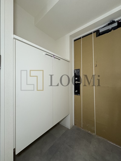 玄関　アプリーレ松屋町　玄関