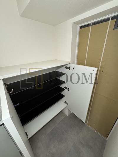 収納　アプリーレ松屋町　シューズボックス