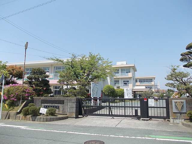 小学校　磐田西小学校（小学校）まで600m