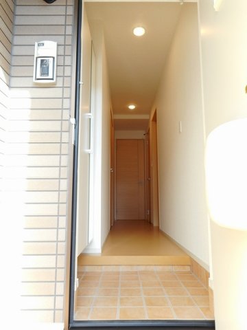 玄関　収納もある玄関です