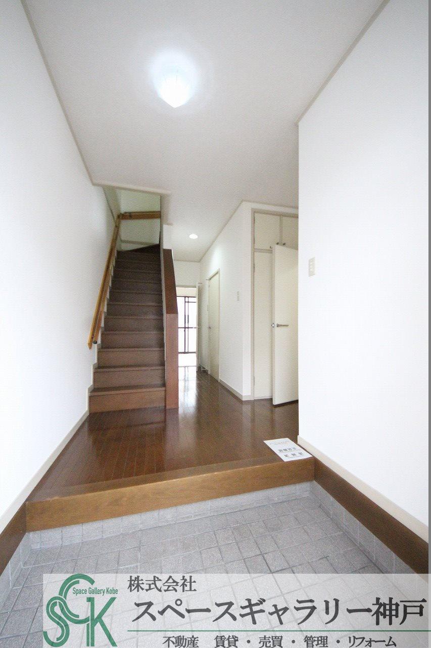 玄関　※お部屋により仕様が異なる場合があります※