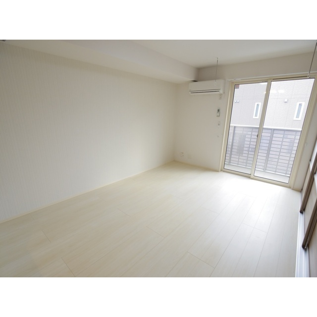 居室・リビング　同タイプ部屋の画像です