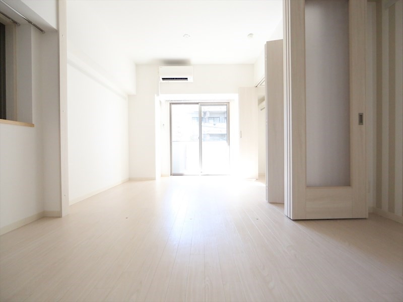 バルコニー　ＬＤＫ9帖　洋室5.4帖　エアコン完備　バルコニー