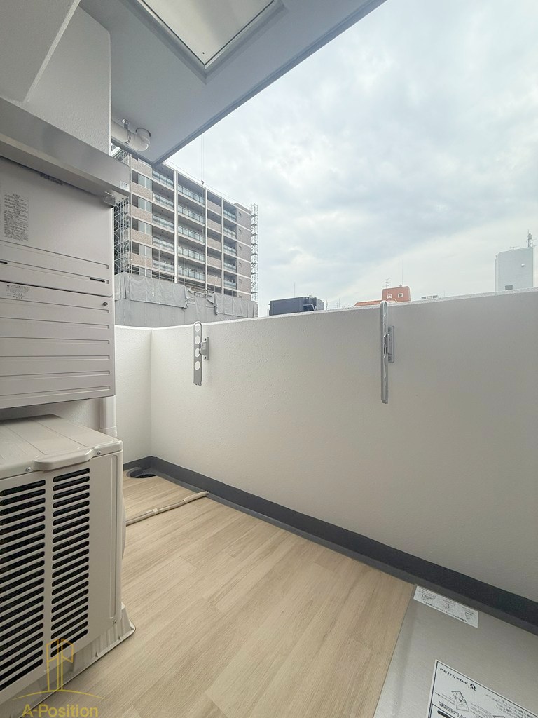 バルコニー　Alivis新町