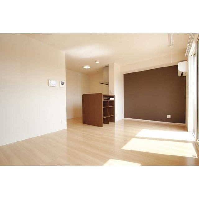 居室・リビング　※１０１にて撮影（現況優先）