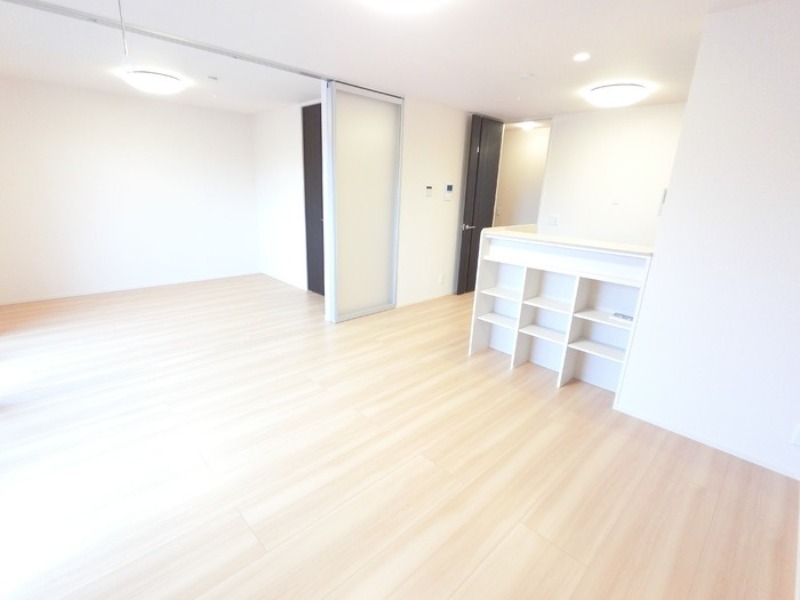 居室・リビング　図面と現状に相違がある場合には現状を優先