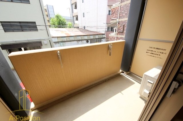 バルコニー　アスヴェル梅田WEST