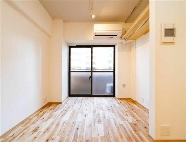 居室・リビング　☆明るい洋室☆