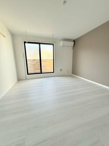 居室・リビング　同施工タイプ