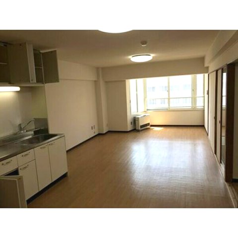 居室・リビング　ゆったりとした居間です