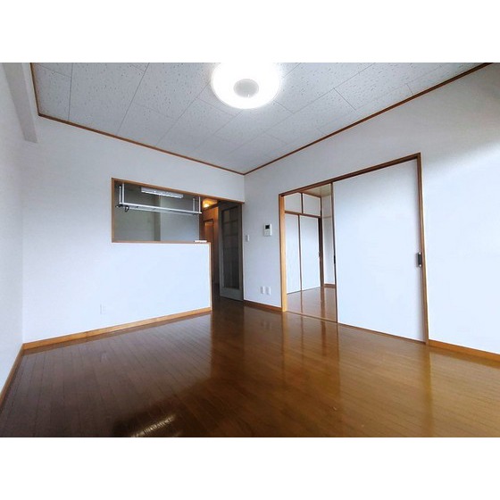 居室・リビング　※写真は同型別室のものです。現況優先となります。