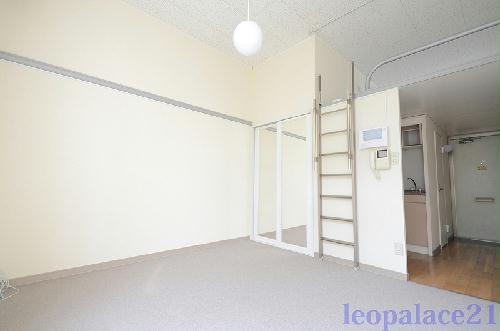 居室・リビング　ご自身の家具家電が使えるお部屋♪