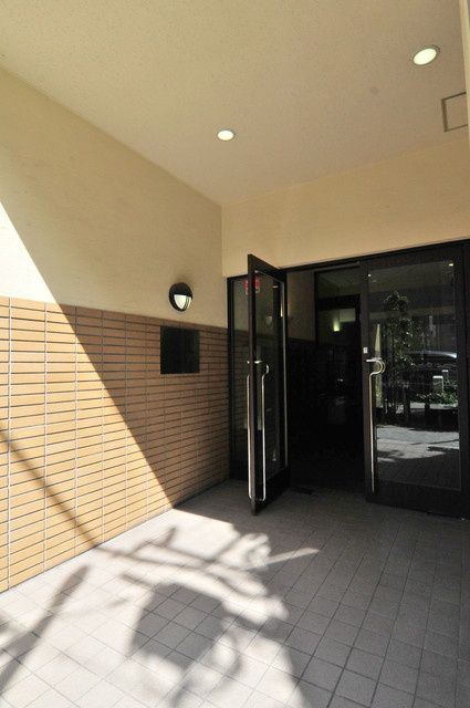 エントランス　☆きれいなリビング☆