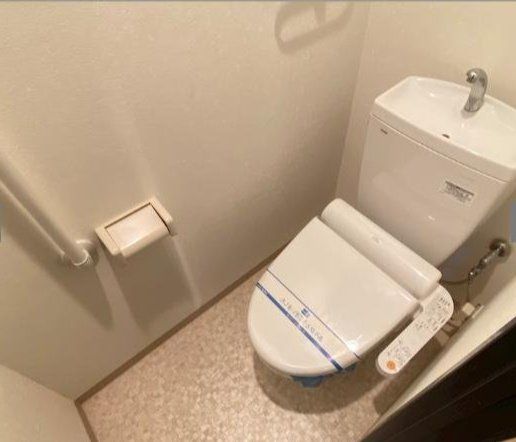 トイレ　トイレ