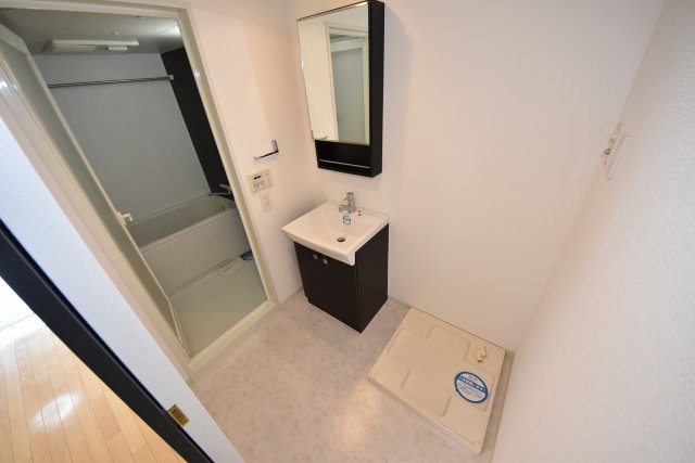 洗面設備　脱衣スペースもあります