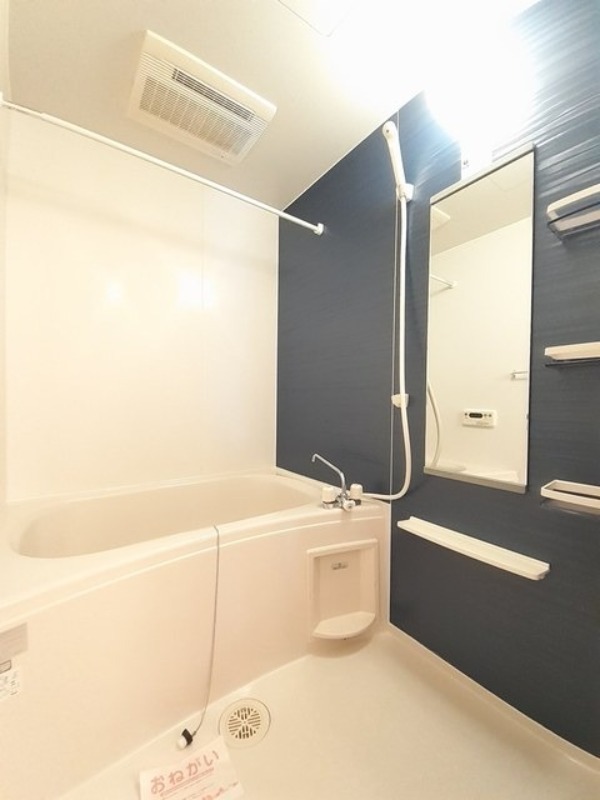 バス・シャワールーム　図面と現状に相違がある場合には現状を優先