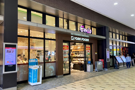 ショッピングセンター　Emio石神井公園（ショッピングセンター）まで566m
