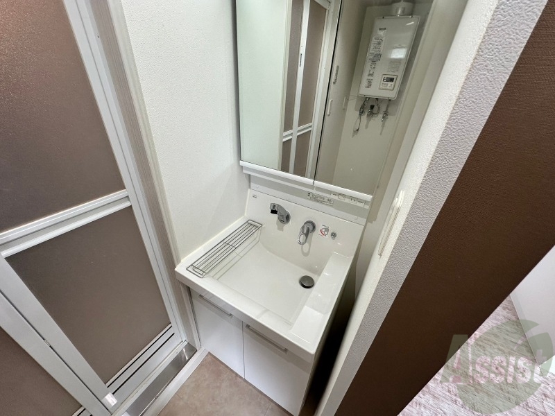 洗面設備　こちらに洗面台があります。朝の洗顔はこちらで。