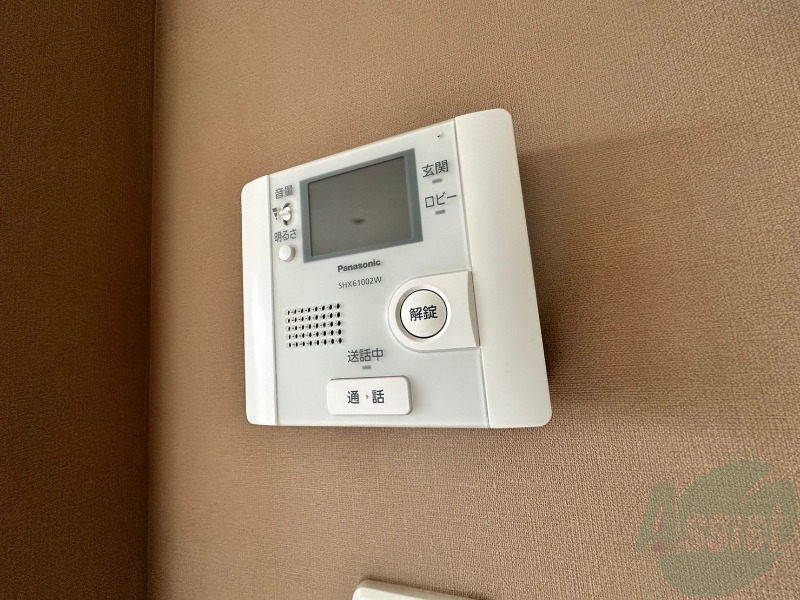 セキュリティ　ＴＶモニター付インターホンです。来客者の顔が見えるので安心！