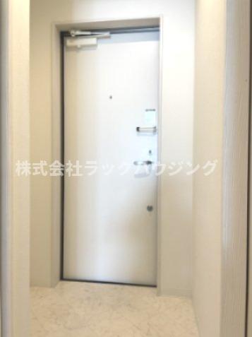 玄関　【お部屋さがしはラックハウジングにお問合せ下さいませ♪】