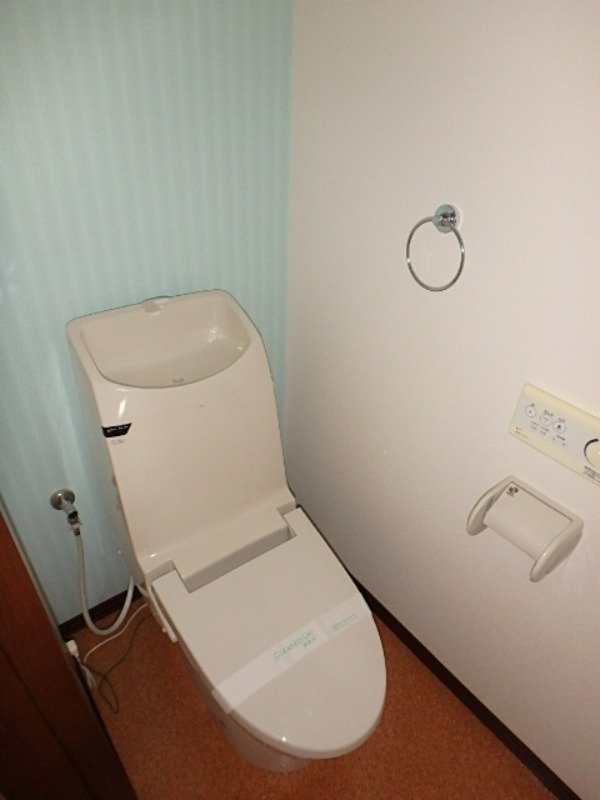 トイレ　図面と現状に相違がある場合には現状を優先