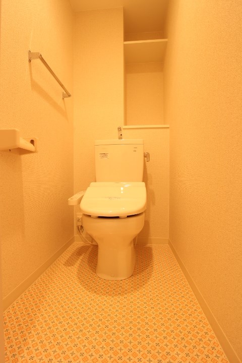 トイレ　ウォシュレット付きのトイレ