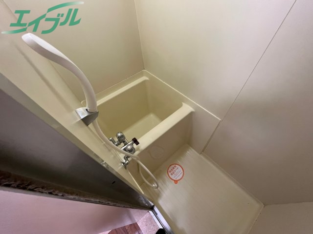 バス・シャワールーム　同タイプの部屋写真です。