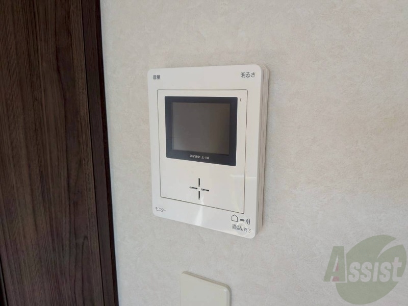 セキュリティ　ＴＶモニター付インターホンです。来客者の顔が見えるので安心！
