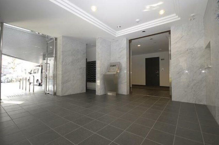 ロビー　エントランス