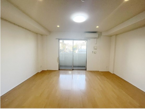 居室・リビング　内観1※別部屋参考写真