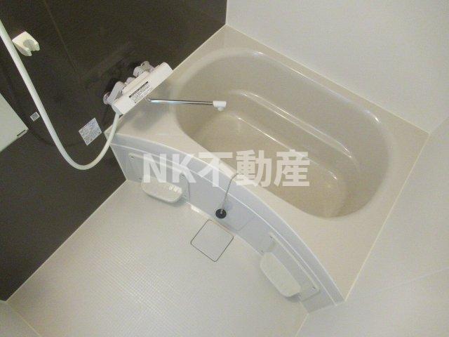 バス・シャワールーム　お風呂で日々の疲れを落としましょう