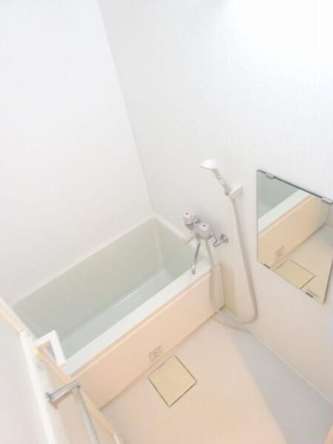 バス・シャワールーム　※別部屋参考写真