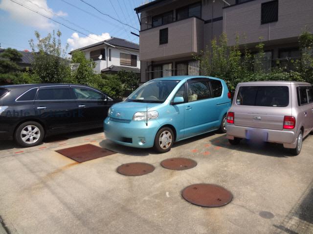 駐車場　駐車場
