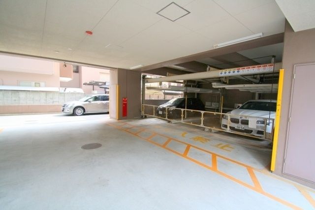 駐車場　ラ・ペジブル　当店なら仲介手数料無料でご紹介。