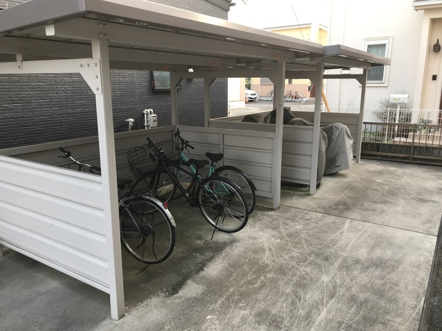 その他　敷地内駐輪場（その他）まで5m